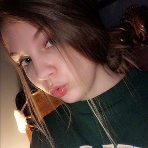 Meet your Posher, Mckenzie